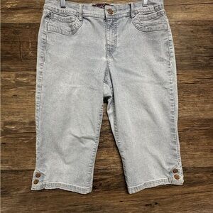 Gloria Vanderbilt Light Blue Jean Bermuda Shorts